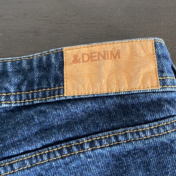 Free with any $20 purchase. H&M denim shorts - Picture 3 of 4